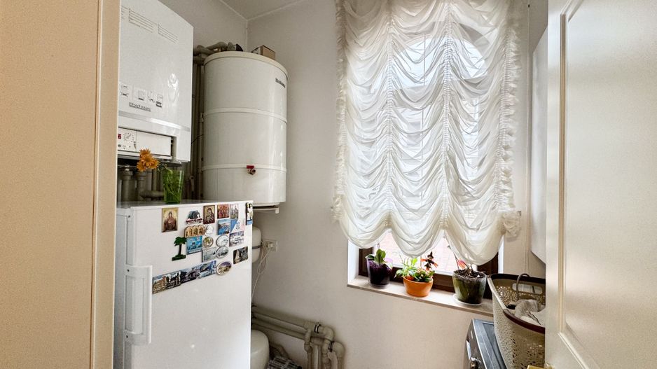 Vila lux cu 1000 mp teren pe Erou Iancu Nicolae langa Jolie Ville - Poză 43