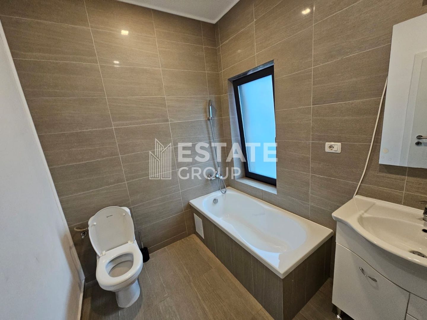 Duplex cu 4 camere in Dumbravita complet mobilat si utilat - Poză 9