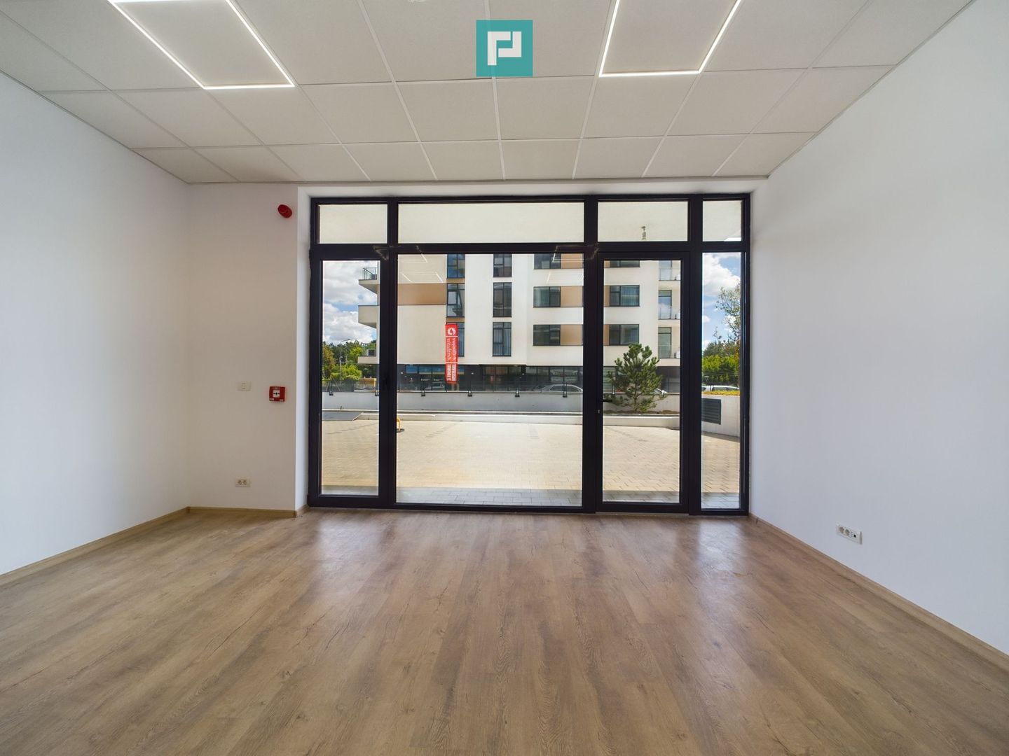 Spațiu Comercial Modern în Zona Aradului, Iulius Mall - Poză 6