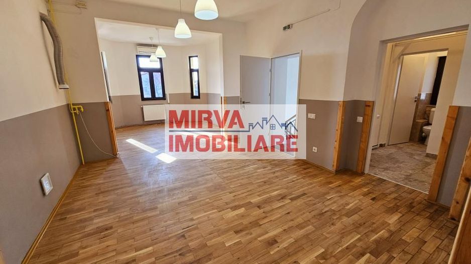🏢 Spațiu de birouri – 5 camere, 3 băi – Etaj 1 vilă, Zona Centrală - Poză 2