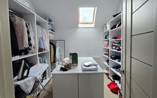 Casă spațioasă la 650000 de euro I Volovăț - Poză 10