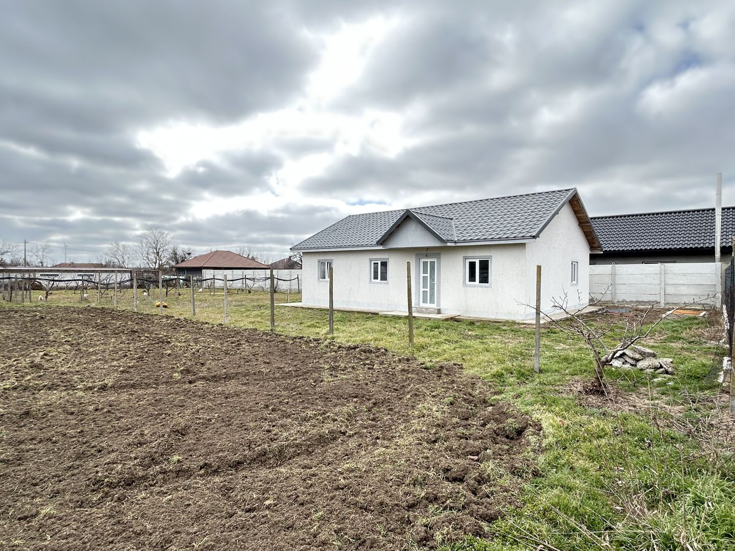 Casa din BCA c-tie 2025 – Pecineaga – apa/canalizare/curent - Poză 12