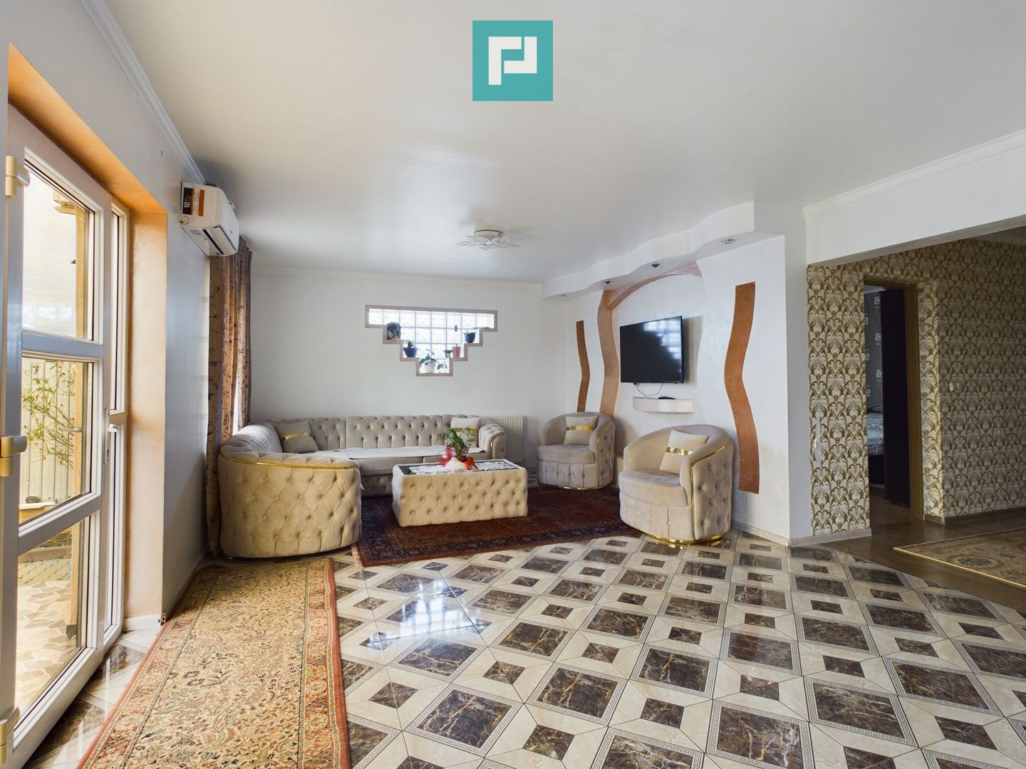 Casă cu 5 camere în Nădlac - Poză 3