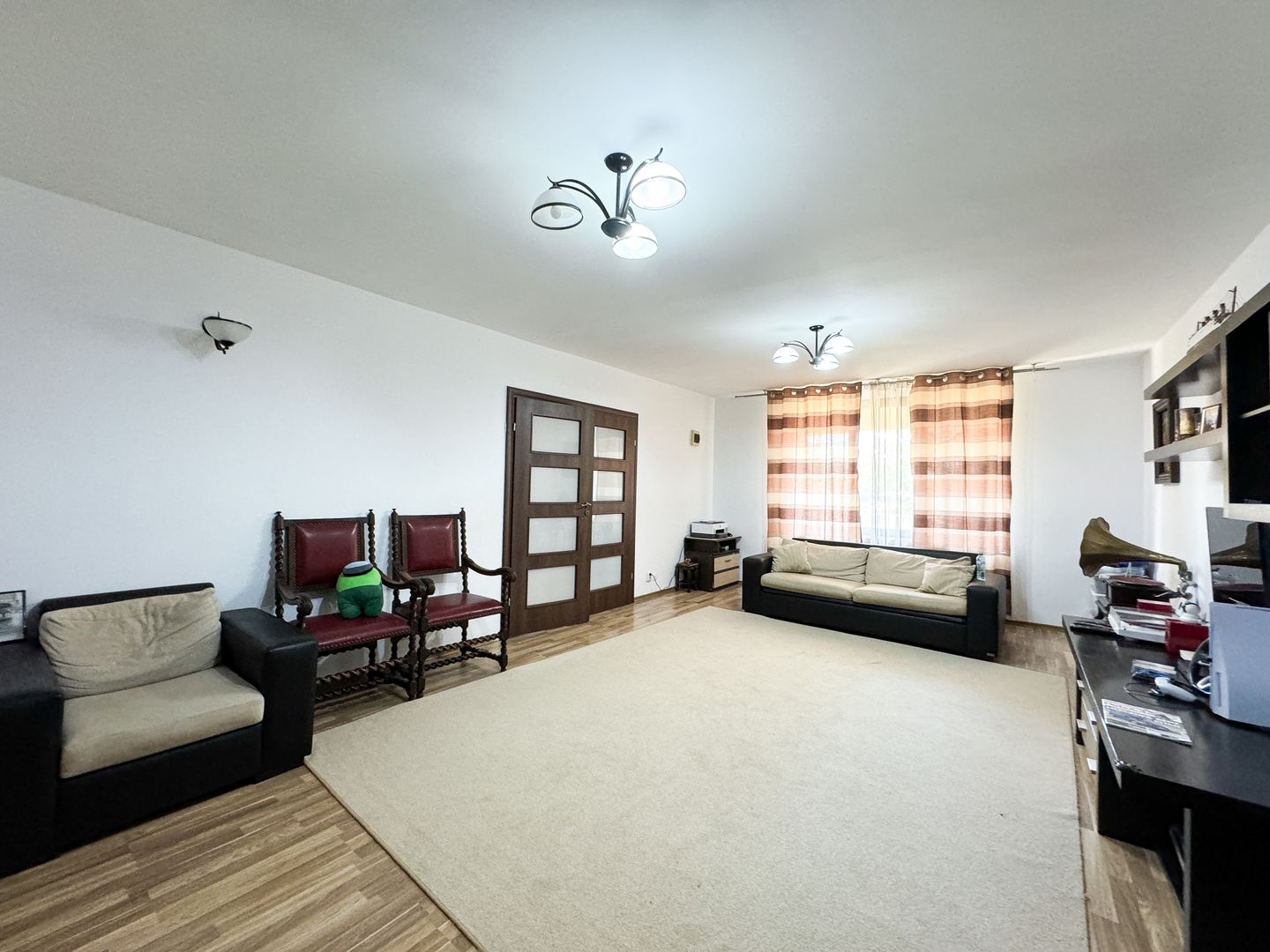 Vila Individuala cu 7 Camere | Teren 252 MP | Otopeni DN1- langa Lidl - Poză 5