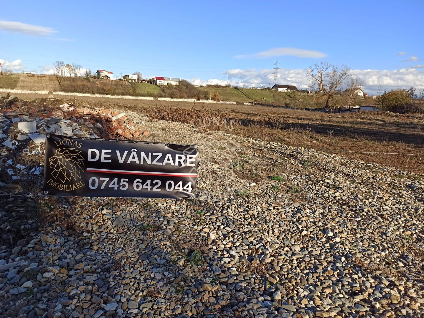 Teren intravilan 2,06 ha-parcelabil- investitie/hala-Zona Industriala - Poză 1