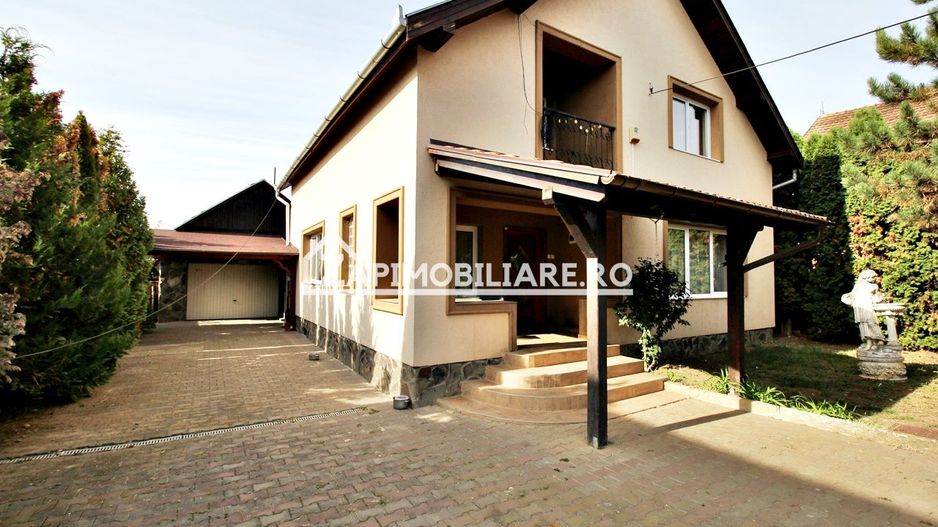 Casa 4 camere,2 bai,1 garaj,150mp,688 mp teren, 0% comision - Poză 1