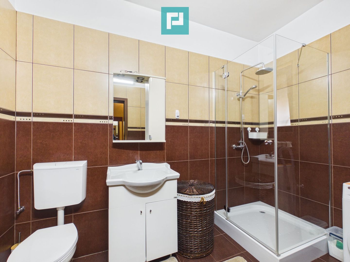 Casă cu 5 camere și teren 562 mp, Curtici - Poză 4