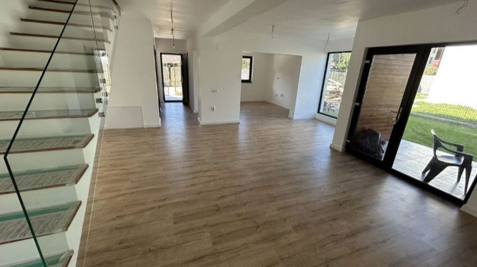 Vanzare Vila 4 camere Stefanesti - Poză 5