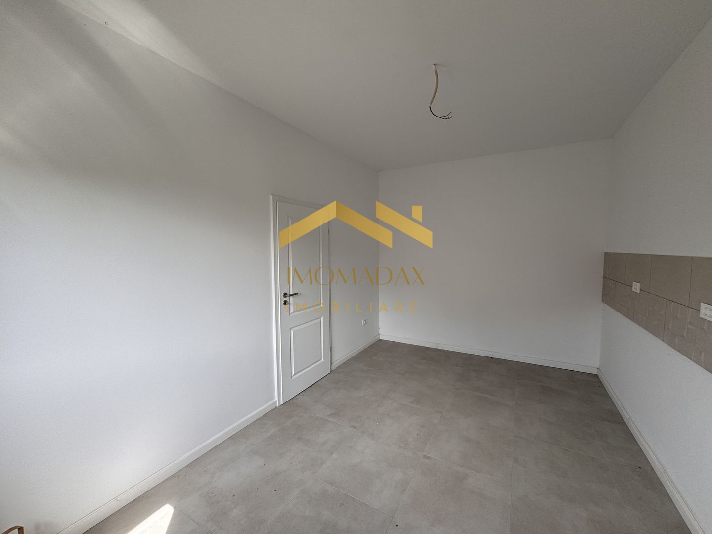 Utvin-4 camere-Predare la Cheie - Poză 19