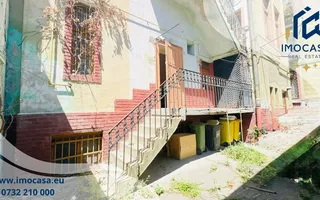 De vânzare potențial apartament ultracentral Arad - Poză 14