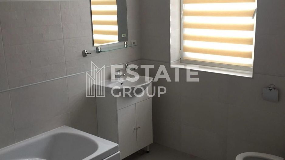 Casa cu 4 camere in Dumbravita - Poză 5