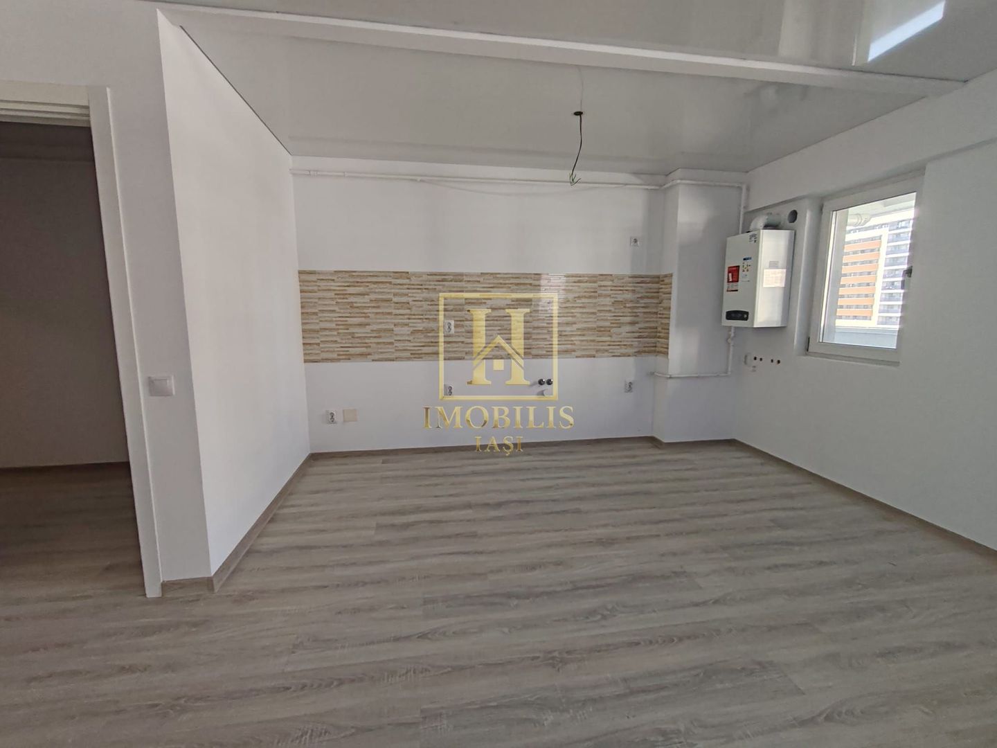 Apartament 3 camere 88 mp Copou 148600 euro - Poză 5