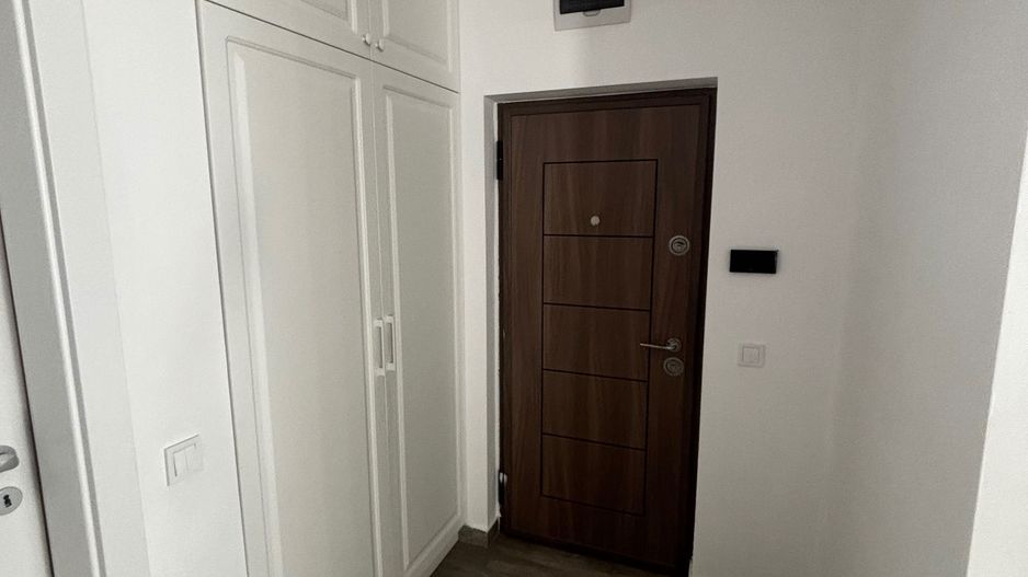 De Închiriat - Apartament 2 Camere Cetate - Poză 1