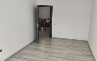 Vând apartament în Florești, zona Florilor. - Poză 7
