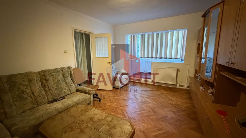 Cu centrala termica proprie. Zona Dacia. Boxa - Poză 1