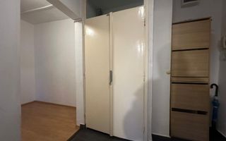 3 camere | zona excelenta | izolat interior | etaj intermediar | - Poză 12