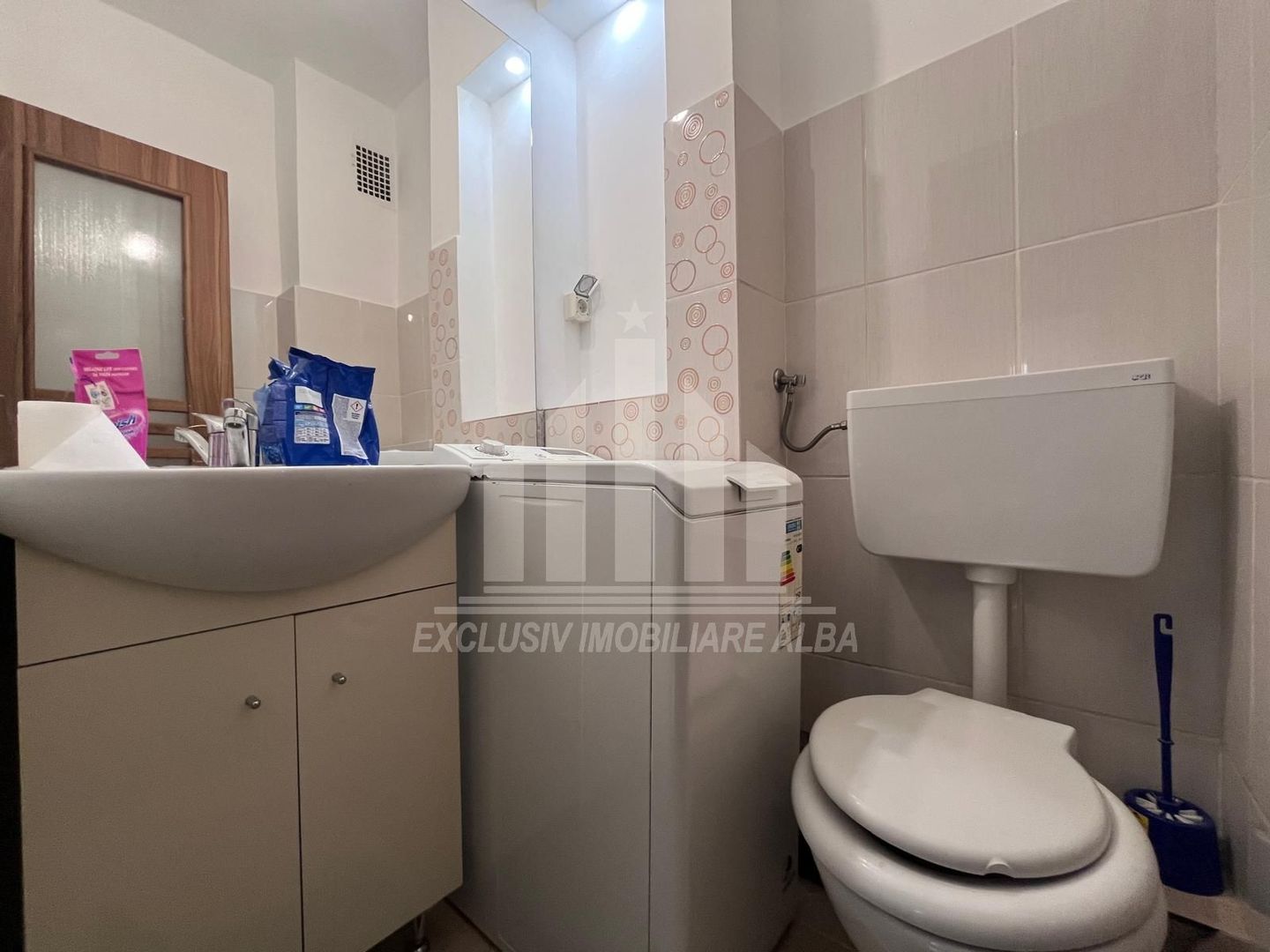 Apartament cu 3 camere decomandate, Cetate - Poză 5