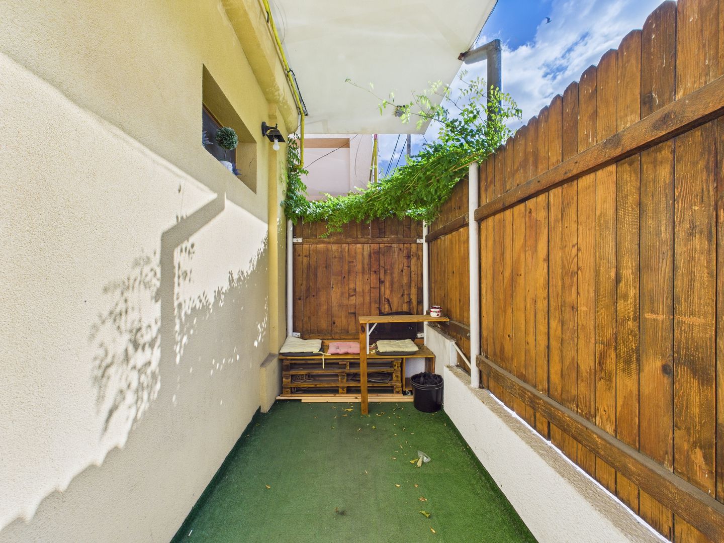 Casă / Vilă cocheta cu 3 camere - de vanzare - zona Basarab - Poză 32