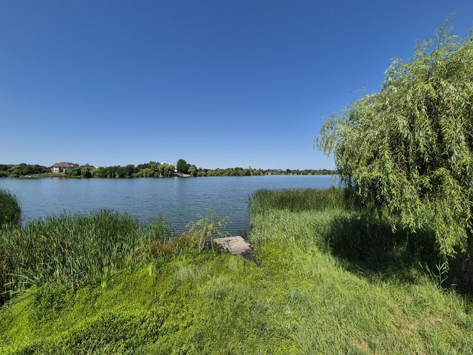 Priveliste spre lac! - Poză 9