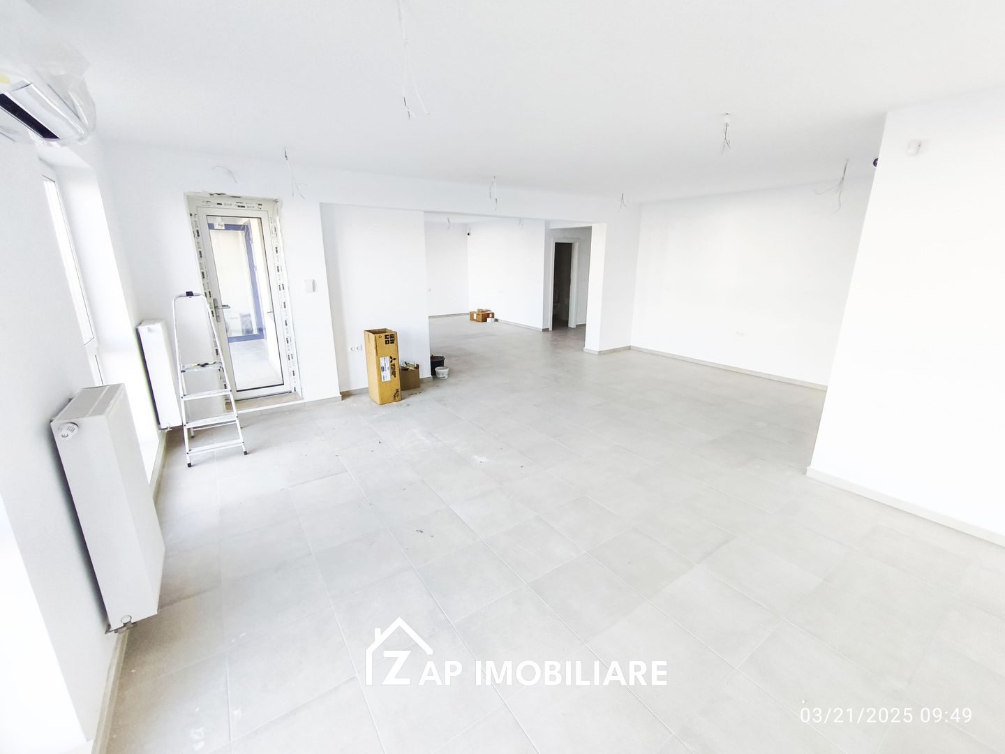 Maurer - Spatiu comercial - Parter - 91 mp, 2 toalete si balcon - Poză 1