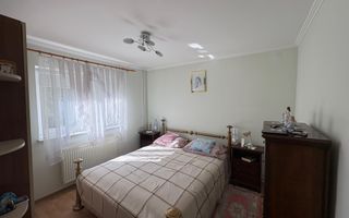 | Apartament 4 camere | 82 mp utili | Etaj 2/4 – Rădăuți, Suceava | - Poză 1