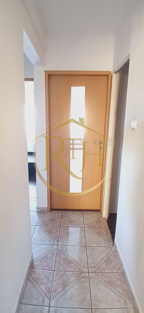 Oferim spre vanzare apartament cu 3 camere, decomandat,  zona Lipovei - Poză 9