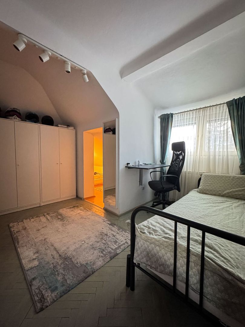 Apartament 2 camere - Domenii, etaj 2/2, centrala noua, curte, boxă, pod. - Poză 16