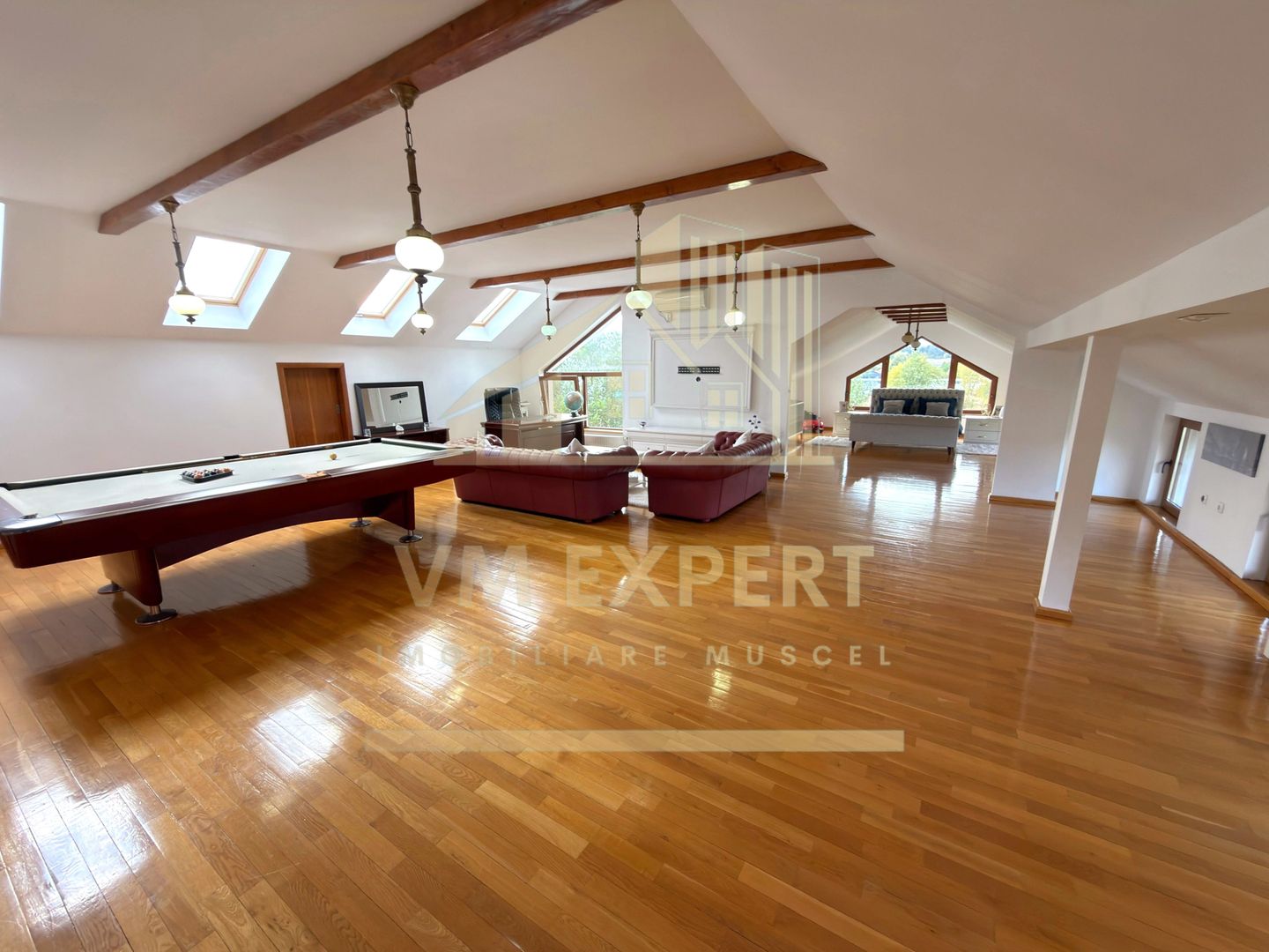 CASĂ 5 CAMERE TEREN 1600 MP CAMPULUNG - Poză 55