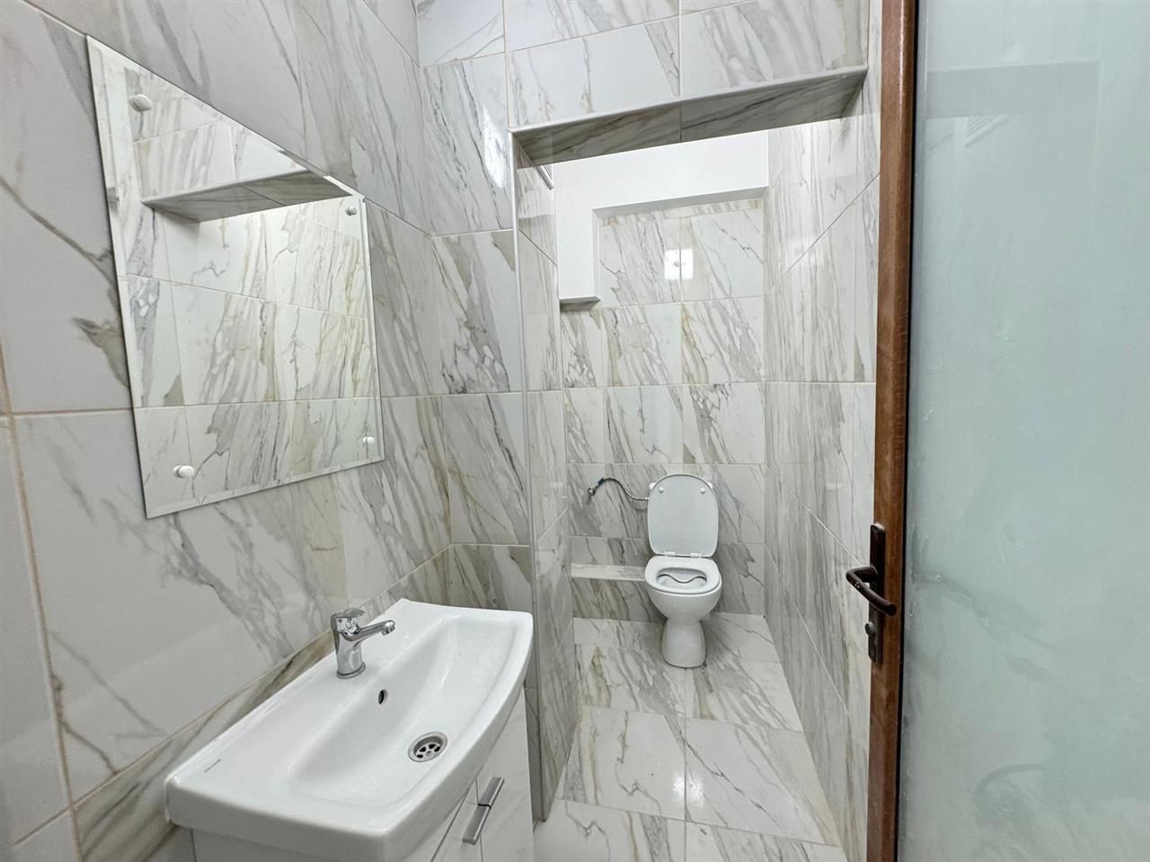 Spatii comerciale moderne de inchiriat, in cladire recent renovata - Poză 12