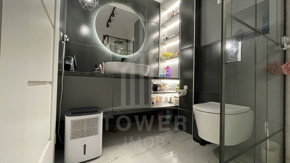Apartament cu 3 camere de vânzare - Poză 12