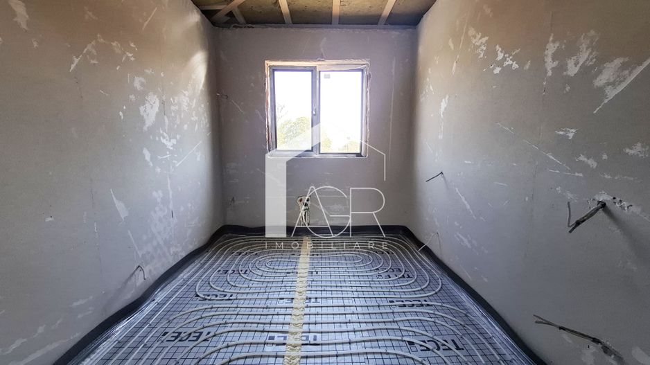 Casa cu 4 camere de vanzare, Baicoi - Poză 5