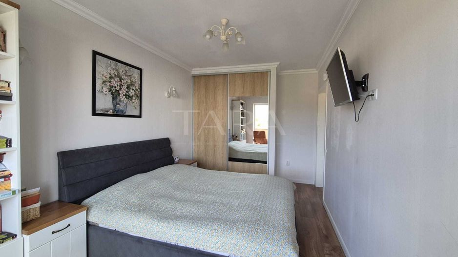 Apartament cu 3 camere, balcon de 12 mp și parcare – Floresti. - Poză 6