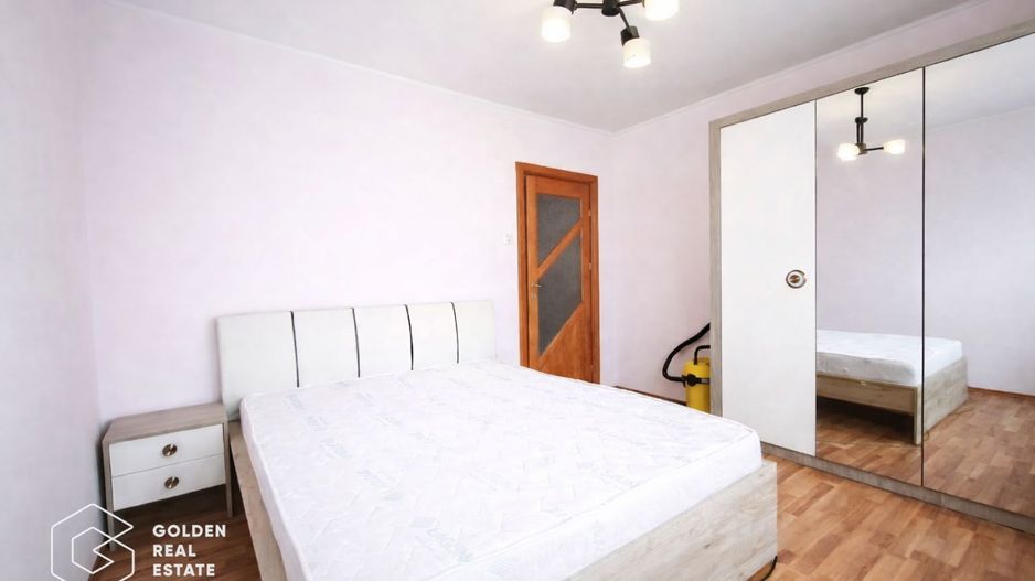 Apartament langa Catedrala, etaj 1, mobilat si utilat, Podgoria - Poză 1