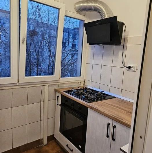 AP. 3 CAMERE - CRANGASI, LOC PARCARE, BOILER, METROU 7 MINUTE - Poză 2