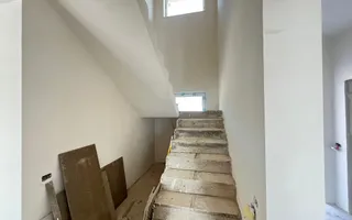 Casa-5 camere-P+1+P-147mp utili-600mp teren-Utilitati-Sanpetru - Poză 11
