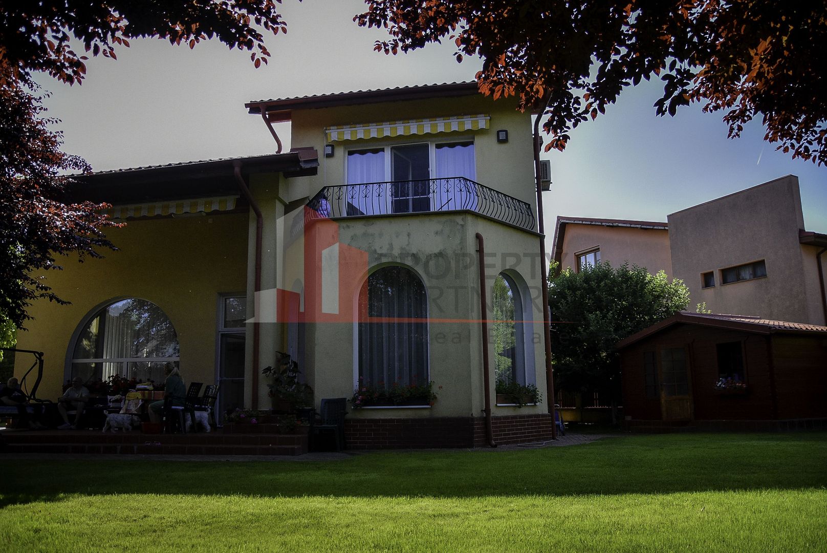 Vila spatioasa cu teren mare Jollie Ville - Poză 4