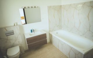 Casa 8 Camere- 3 Bai-316 MPU- Teren 581MP-Selimbar - Poză 10