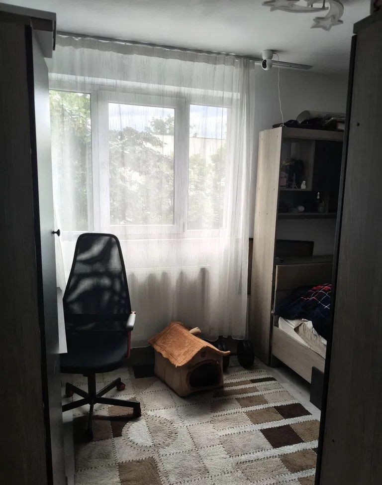 Apartament 3 camere de vanzare Drumul Taberei - Poză 3