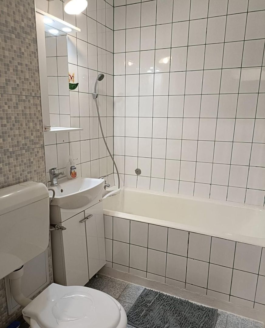 AP. 2 CAMERE P-TA SUDULUI, PARCARE, BUCATARIE INCHISA, METROU 5 MINUTE - Poză 6