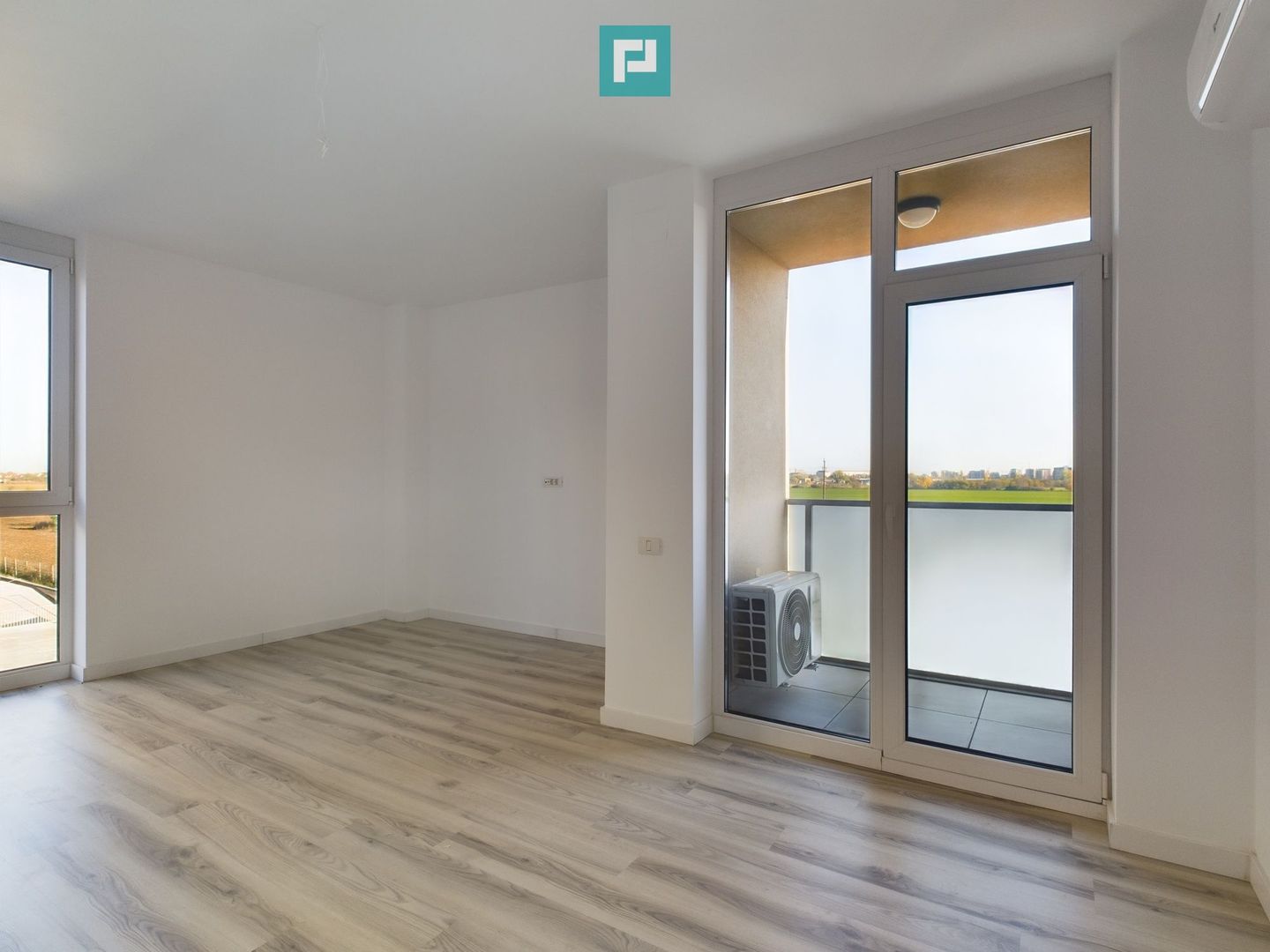 Apartament spațios cu 2 camere în Torontalului - Poză 2