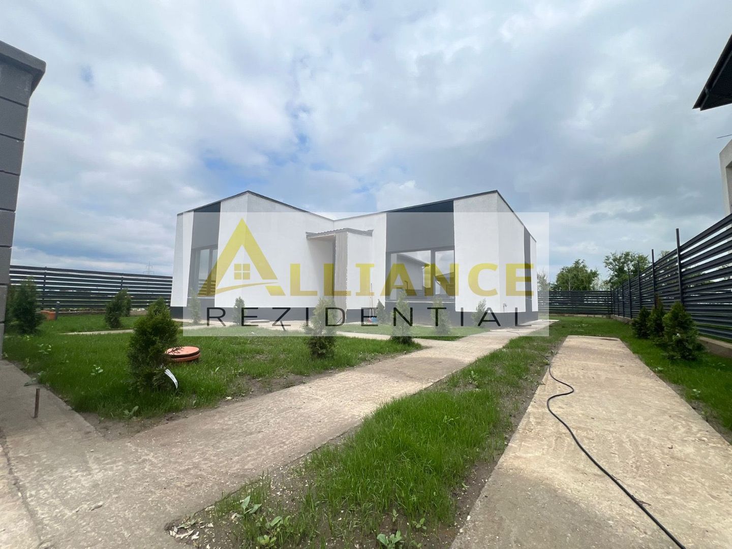 Casa 3 camere 80mp Berceni - Poză 1