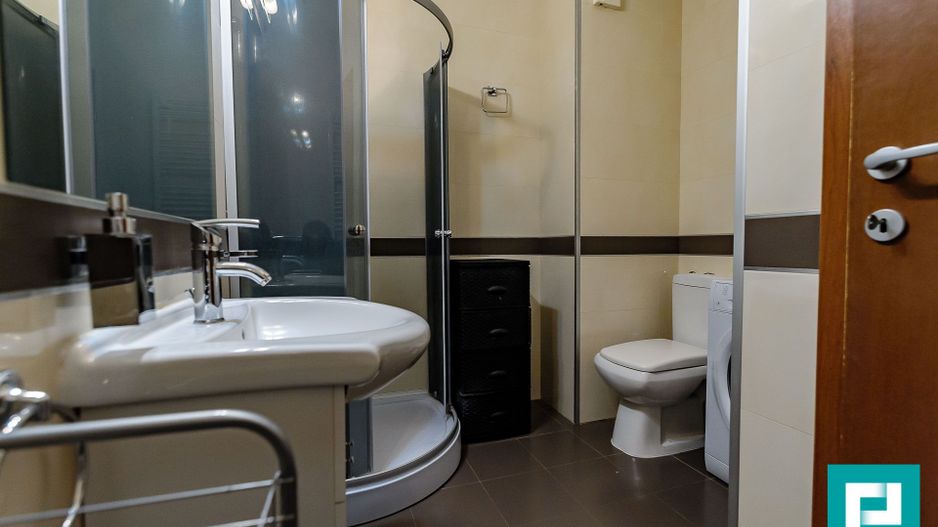 Apartament cu 3 camere, Ared Uta. - Poză 13