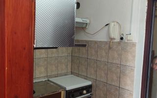 Garsonieră zona Aradului etaj 2 - Poză 5