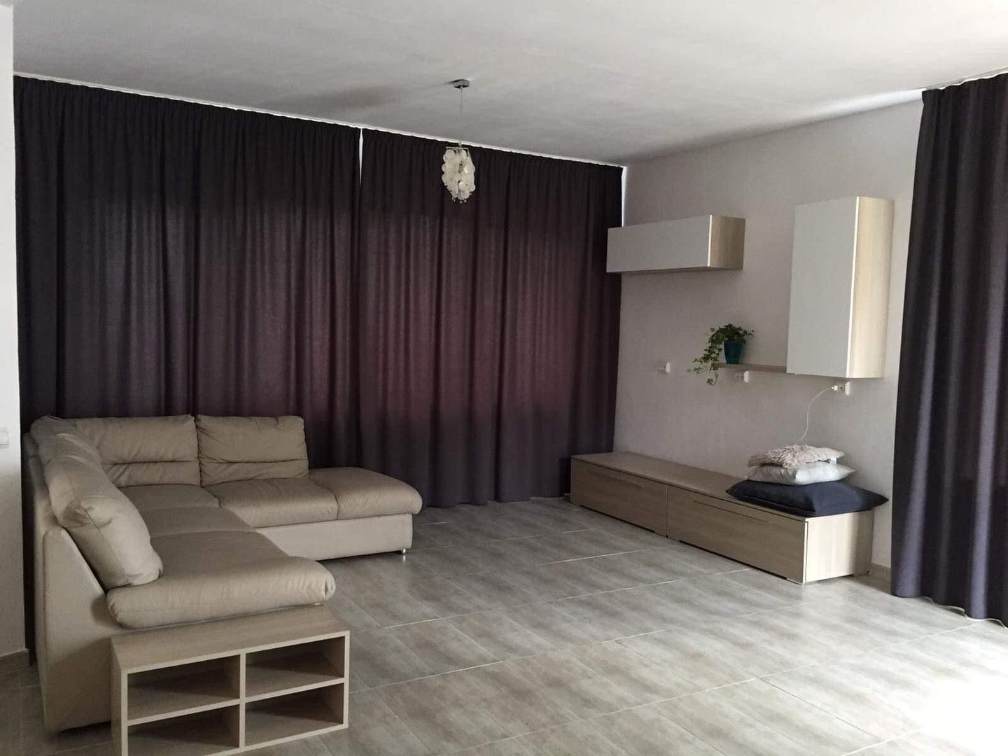 Casă modernă de închiriat – Strada Griviței  P+E1 - Poză 6