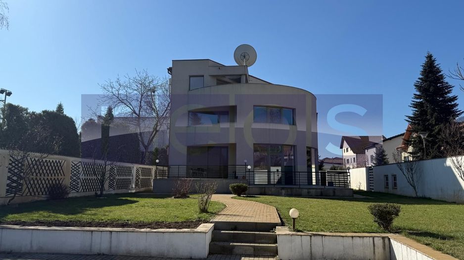 INCHIRIERE VILA DEOSEBITA EROU IANCU NICOLAE | PISCINA | 7 CAMERE | 1300MP CURTE - Poză 19