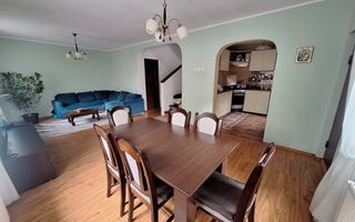 Superba Vilă 5 Camere Cartier Roșu Militari - Poză 1