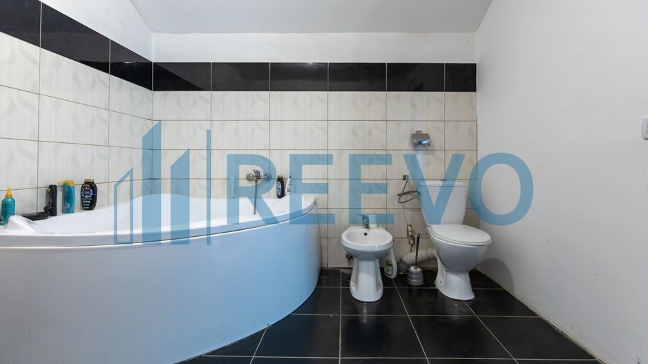 Proprietate cu casa si spatiu comercial+teren 4060 mp Bahna - Poză 20