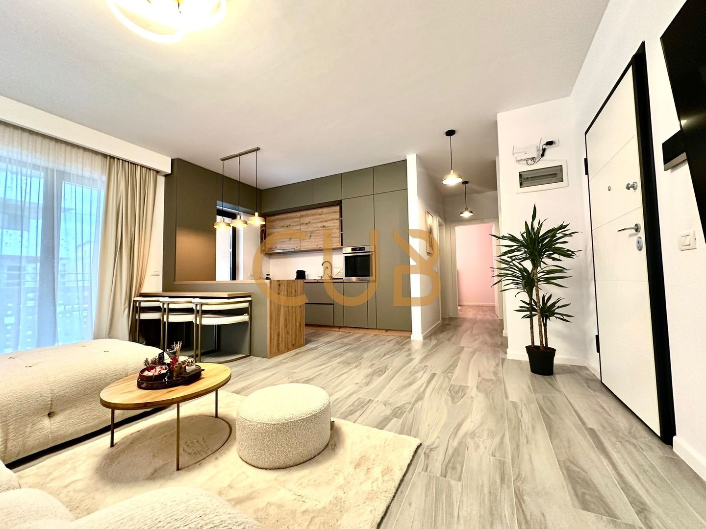 FUTURE RESIDENCE - 2cam DEOSEBIT complet mobilat+utilat|piscina,lift| - Poză 2