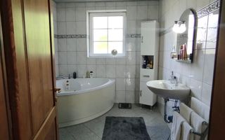 Casa 6 camere 205 mp-teren 14 ari-garaj, anexa, baci-Unirea - Poză 9