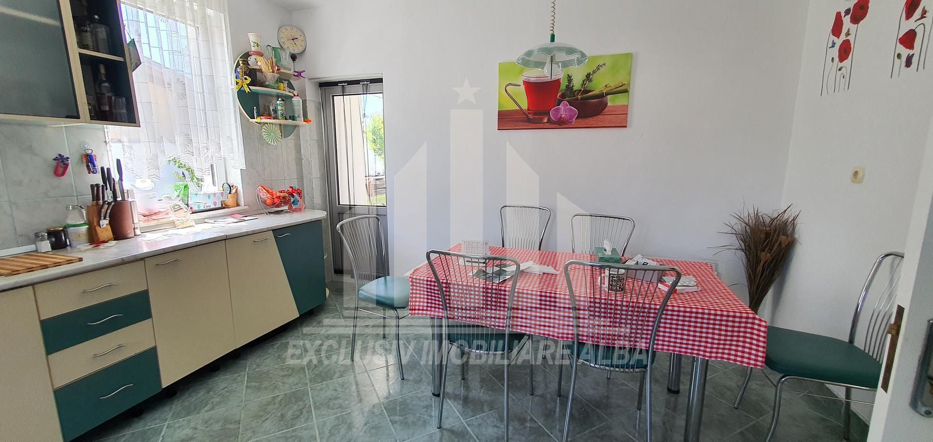 Casa individuala | 240 mp | 730 mp teren | Toate utilitatile | Cetate - Poză 4